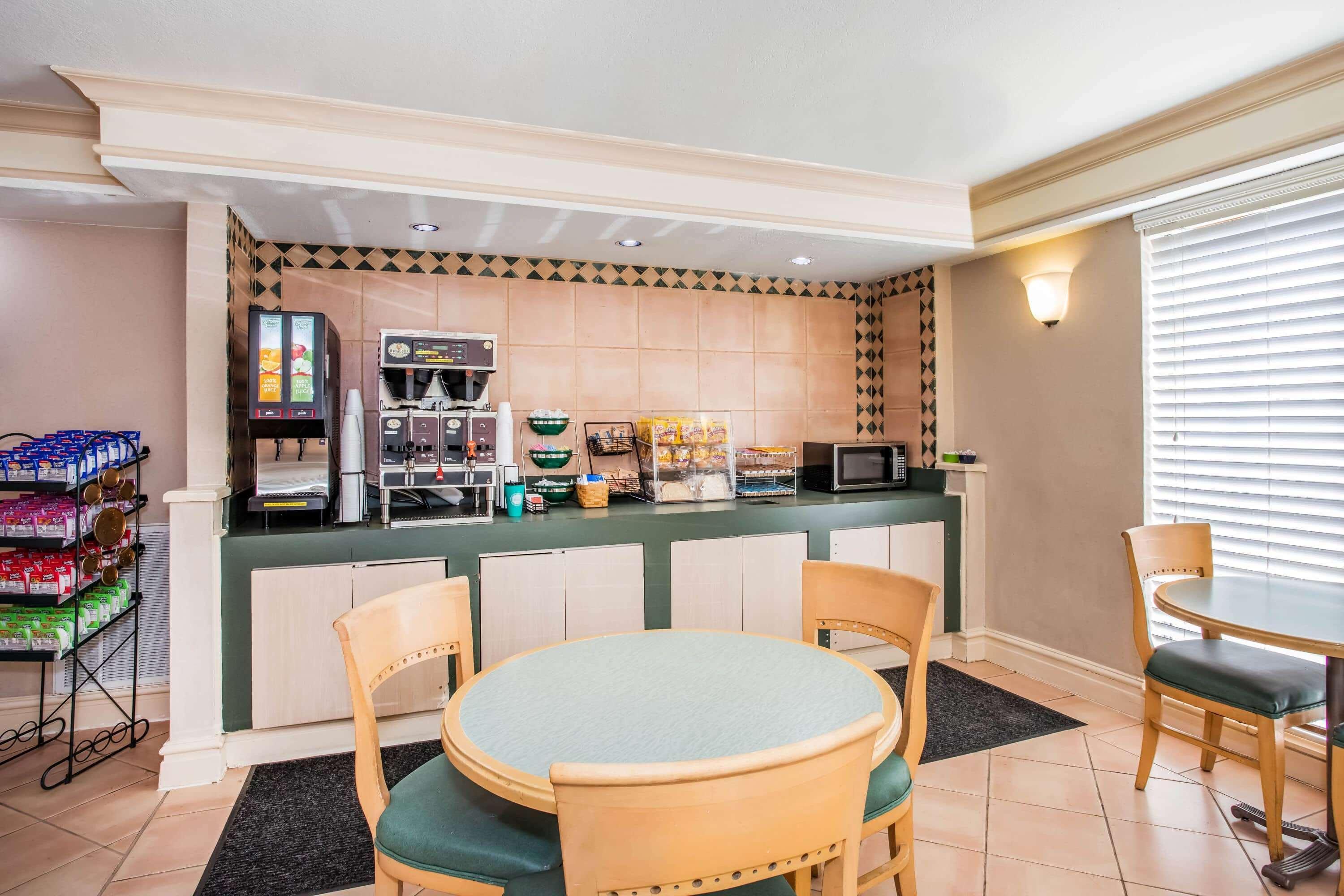 La Quinta Inn By Wyndham Tallahassee North Экстерьер фото