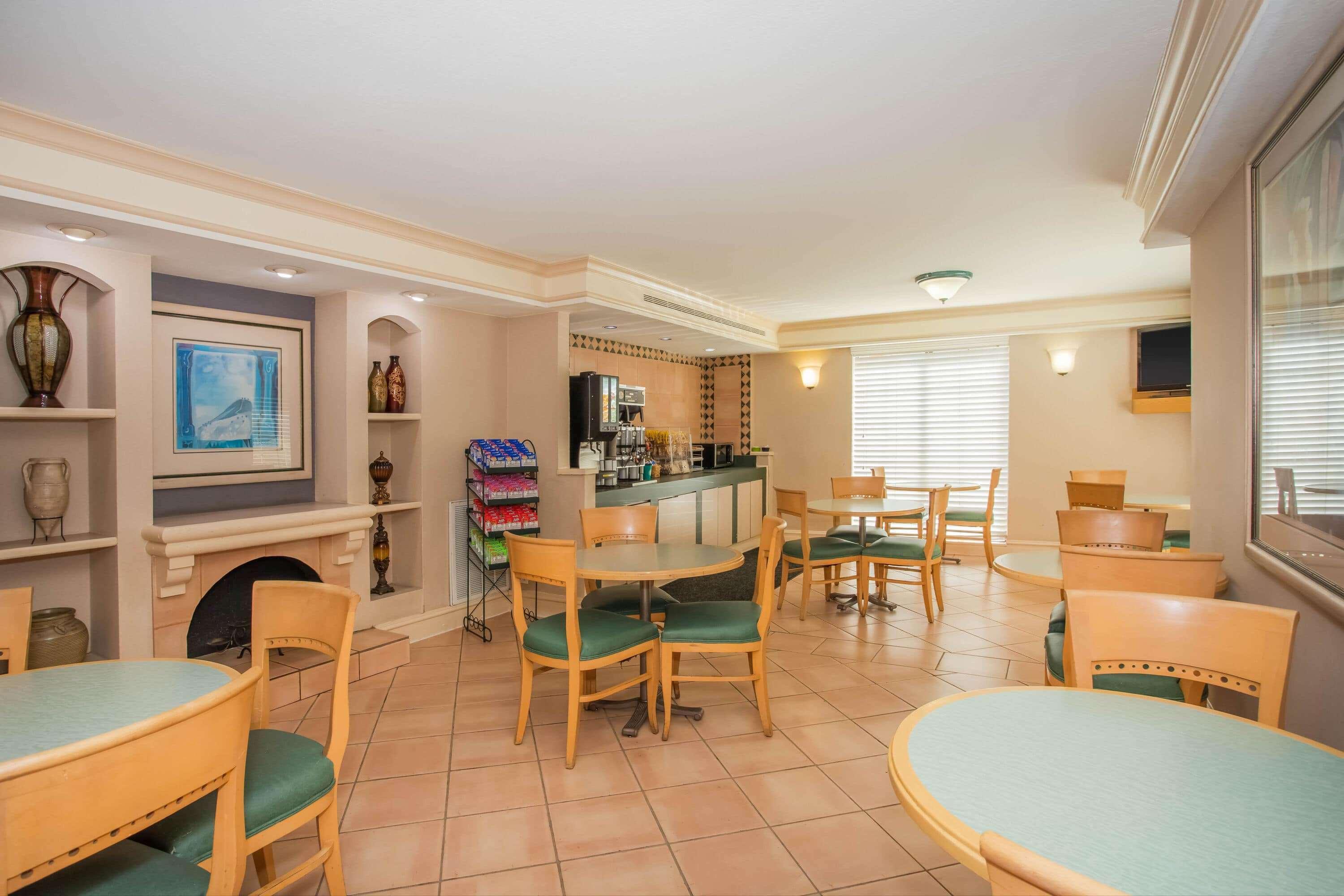 La Quinta Inn By Wyndham Tallahassee North Экстерьер фото